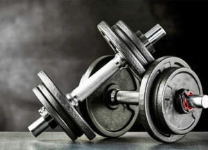 Как правильно выбрать качественные гантели для спорта