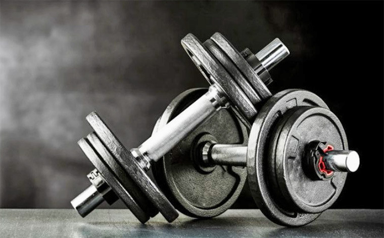 Как правильно выбрать качественные гантели для спорта